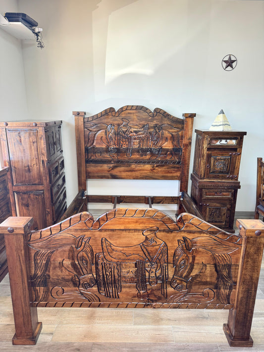 Recámara Caballos Encontrados con Montura al Centro