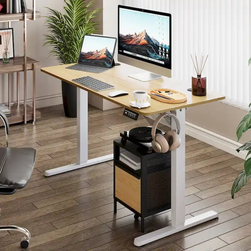 Modern elektrisch in hoogte verstelbaar sta-bureau met bedieningspaneel met geheugenfunctie