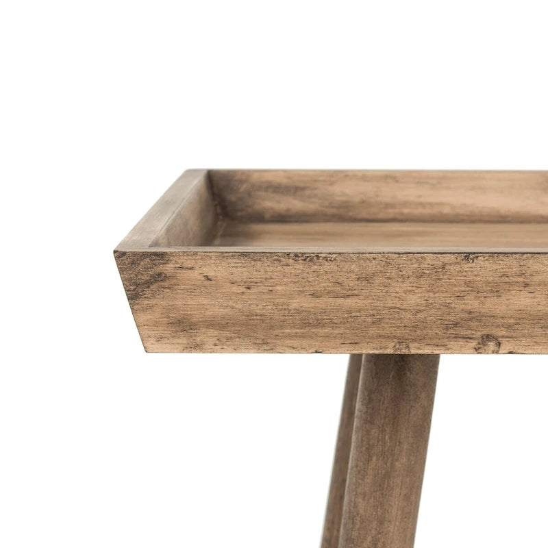 Moderner Beistelltisch aus Kiefernholz mit Tablettplatte und konischen Beinen